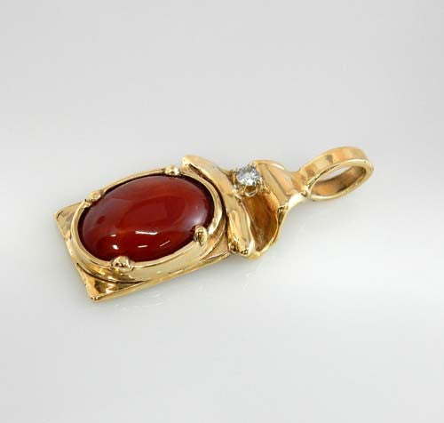 red coral pendant gold