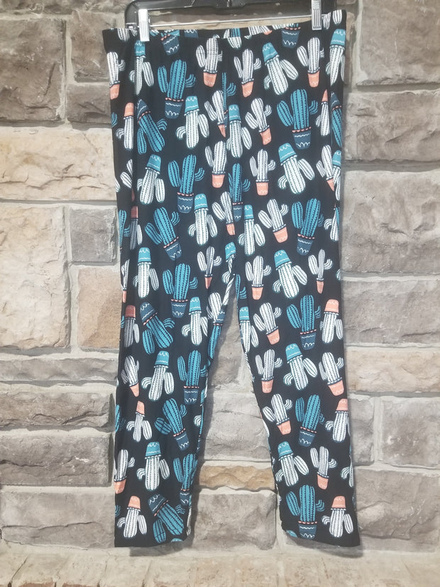 BIN 98 {Prickly Pair} Cactus Print Capri Leggings EXTENDED PLUS SIZE 3X/5X