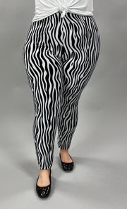 LEG-22 {3D Thoughts} Black & White Leggings EXTENDED PLUS SIZE 3X/5X