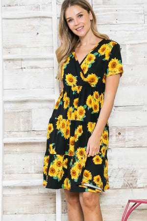 18 PSS-A {Feeling The Sun} Black Sunflower***SALE*** Tiered Dress PLUS SIZE 1X 2X 3X