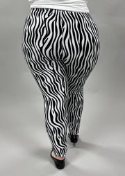 LEG-22 {3D Thoughts} Black & White Leggings EXTENDED PLUS SIZE 3X/5X