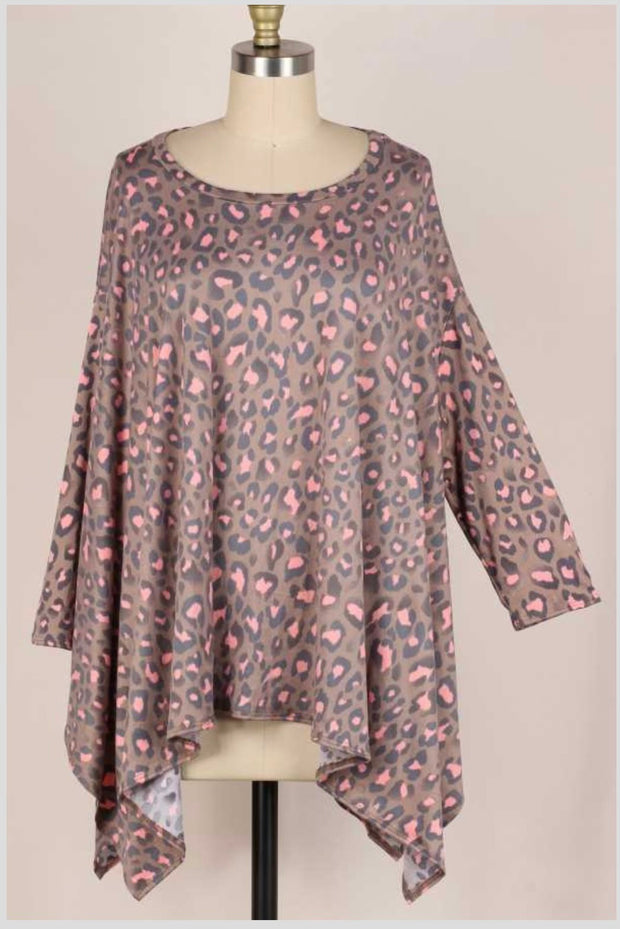 89 PQ-E {Design Fantasy} Taupe Animal Print Top PLUS SIZE 1X/2X  2X/3X