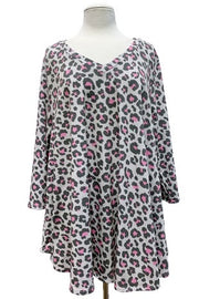 37 PQ-H {Leave Me Stunned} Grey/Pink Leopard Print Top EXTENDED PLUS SIZE 3X 4X 5X