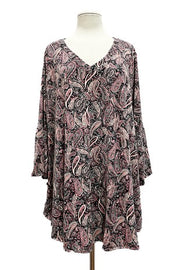 30 PQ {No Doubts Here} Mauve/Black Paisley Print V-Neck Top EXTENDED PLUS SIZE 3X 4X 5X