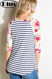 52 CP-D (Flirty Spring Fling) ***SALE***Ivory Stripe  Floral Tunic 1X 2X 3X Plus Size