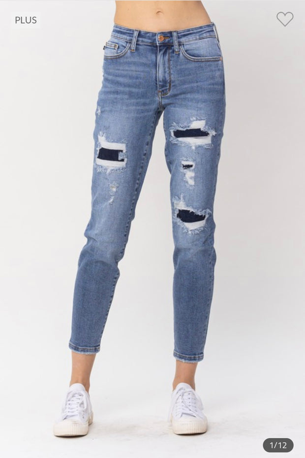 LEG-   {Judy Blue} Medium Patched Destroyed Jeans EXTENDED PLUS SIZE 16W  18W  20W  22W  24W
