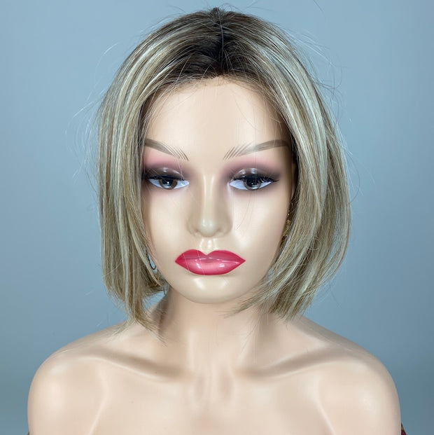 "Double-Shot Bob" (Butterbeer Blonde) Luxury Wig