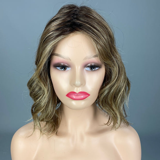 "Vienna Roast" (Brown Sugar Sweet Cream) Luxury Wig