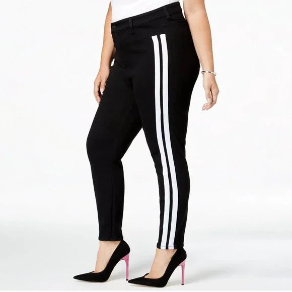 BT-Q  M-109  {Celebrity Pink} Black Varsity Stripe Jeans Retail €64.00 PLUS SIZE 20W