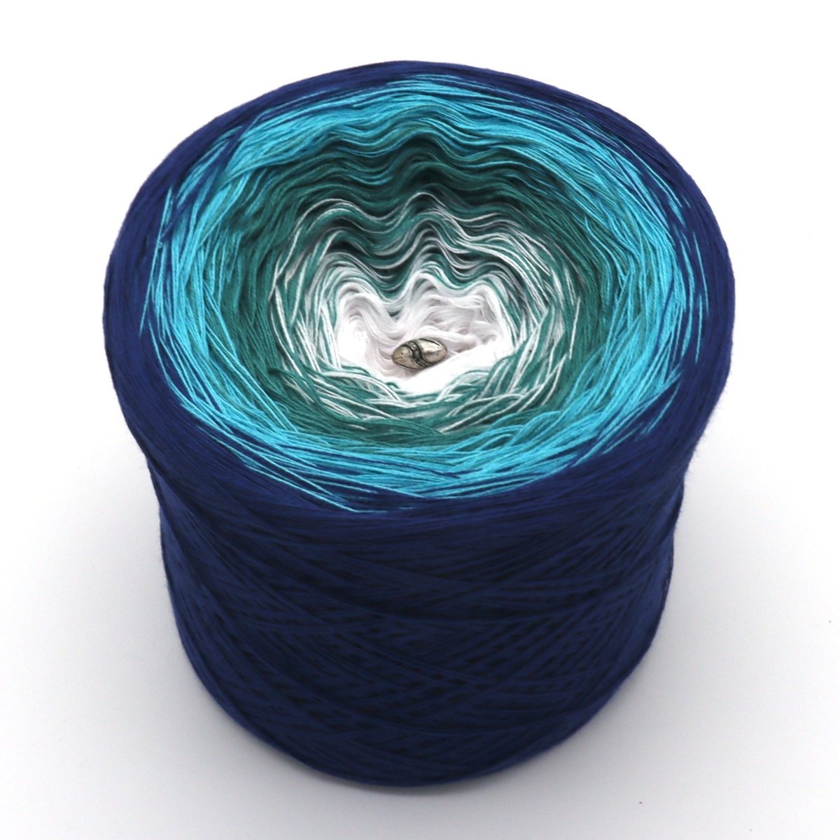 skuespillerinde Stolt Monarch Gradient Yarn Design Bobbel - Buy Bobbel made from a cotton-polyacrylic  blend – Chiemseegarn