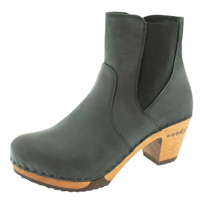 lara-farbe: grigio (dunkelgrau)_clog boots damen mit biegsamer nachhaltiger Weidenholzsohle-holzclogs woody, woody schuhe, woody shoes, handgemachte holzschuhe aus österreich, kärnten