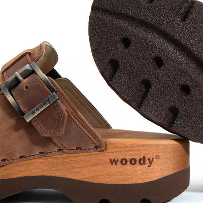 roderich, clog mit stick hirsche streumuster für herren, biegsame nachhaltige holzsohle, farbe: olivia, holzclogs woody, woody schuhe, woody shoes, handgemachte holzschuhe aus österreich, kärnten