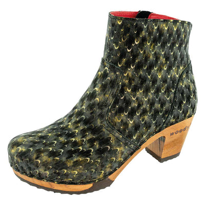 clogs damen tanja woody holzschuhe. tanya ankle boots gefüttert, damenstiefel, stiefel, damenclogs mit flexibler, biegsamer holzsohle. holzclogs, clogs damen knöchel stiefel, damen clogs mit fussbett. ankleboots holz schuhe, holzclog, holzschuhe kaufen, farbe: altin