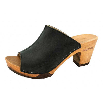 elly, farbe: nero alias schwarz_clogs pantolette damen mit absatz mit biegsamer nachhaltiger weidenholzsohle, holzclogs woody, woody schuhe, woody shoes, handgemachte holzschuhe aus österreich, kärnten