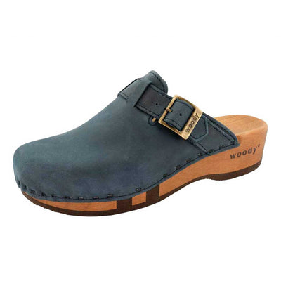 erika, farbe: avion alias blau_clogs damen mit biegsamer nachhaltiger weidenholzsohle, holzclogs woody, woody schuhe, woody shoes, handgemachte holzschuhe aus österreich, kärnten