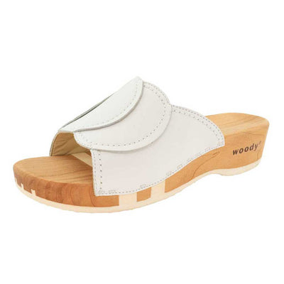 vanessa, pantoletten clogs damen mit biegsamer nachhaltiger holzsohle, der bestseller, farbe: weiss, holzclogs woody, woody schuhe, woody shoes, handgemachte holzschuhe aus österreich, kärnten