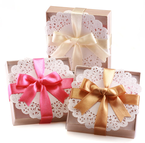 Tiny Hands complimentary gift boxes. A treat for everyone!