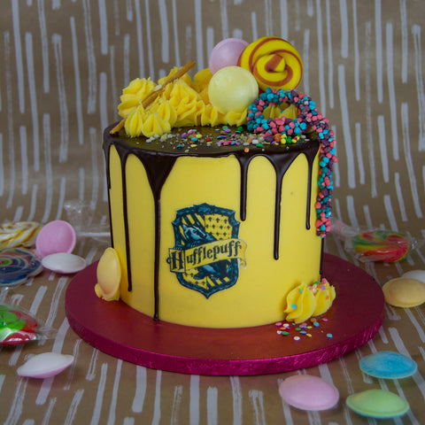 Hufflepuff Hogwarts Harry Potter Cake