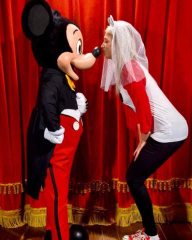 photo ideas disneyland bride to be hen party weekend