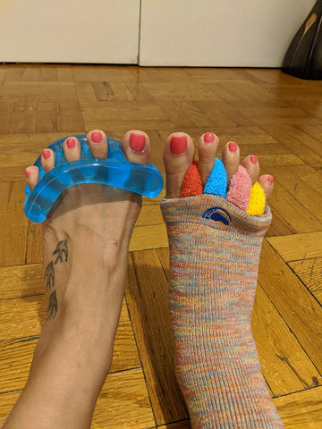 Sleeping with Toe Spacers…Should you do it? – My-Happy Feet - The