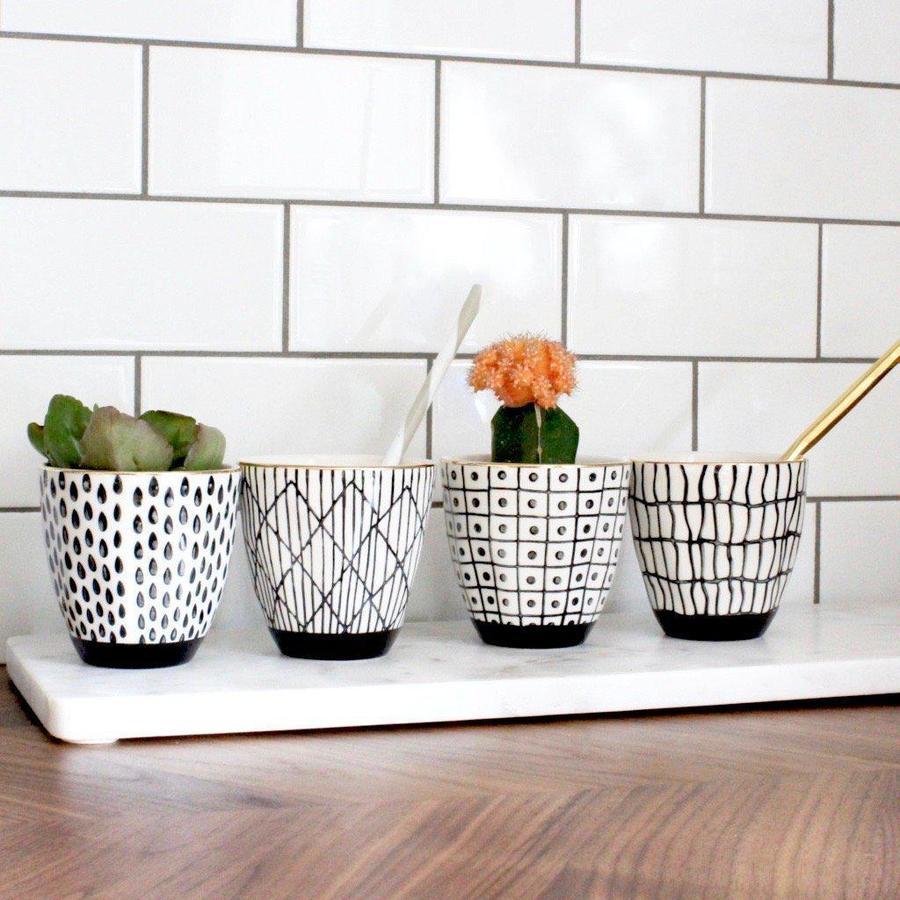 Black & White Pattern Cups