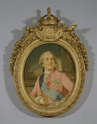 Oval frame with crown