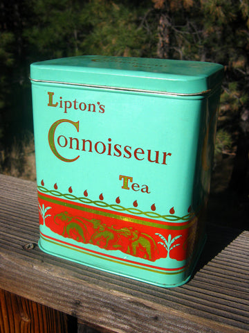 Liptons connoisseur tea in vintage tin, old era india