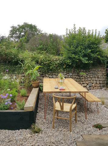 Outdoor table with hairpin legs