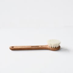 https://www.grayhomeandlifestyle.com/collections/skin-care/products/iris-hantverk-dry-use-face-brush