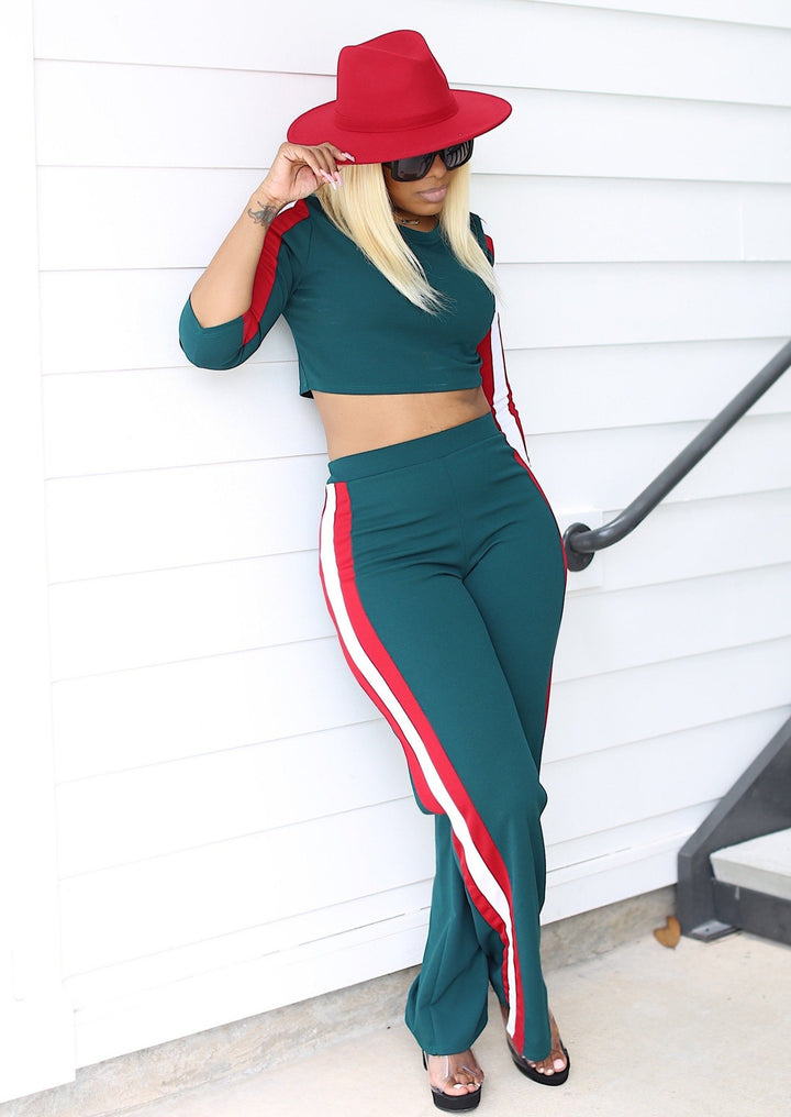 Women’s Two Piece Set | Ember Two Piece Set With Stripes (Green) By: vatlieuinphun
