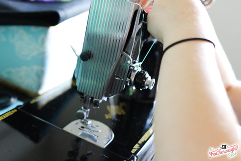 how to thread your singer featherweight
