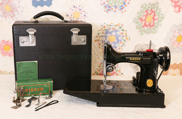 Singer Featherweight 221 AG0