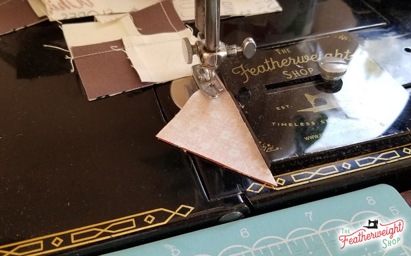 Leaders & Enders when sewing on a Singer Featherweight