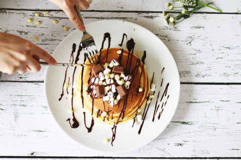 Pancake Recipes with Chocolate Sauce and Marshmallows