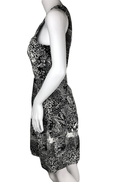 BCBG Maxazria Black and White A-Line Dress Size Small (SKU 001003-3)