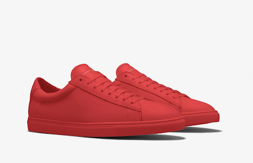 How to wear red shoes in a men's styling?