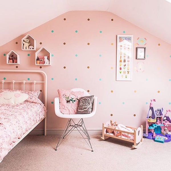 How to evenly space polka dots on a wall