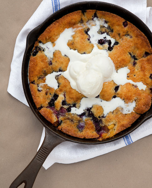 skillet blueberry cobbler