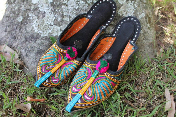 Cotton leather colourful gypsy shoes 