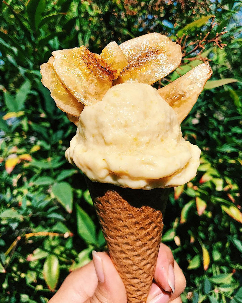 Cheeri Cheer's vegan-friendly langka (otherwise known as jackfruit) ice cream topped with thin crunchy banana chips 🍌