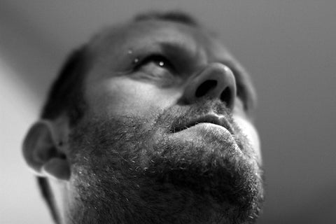man growing his stubble into a beard