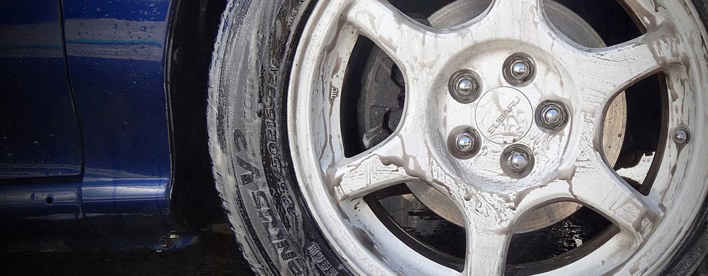 Why does my tire shine sling? – It's Better Waxed