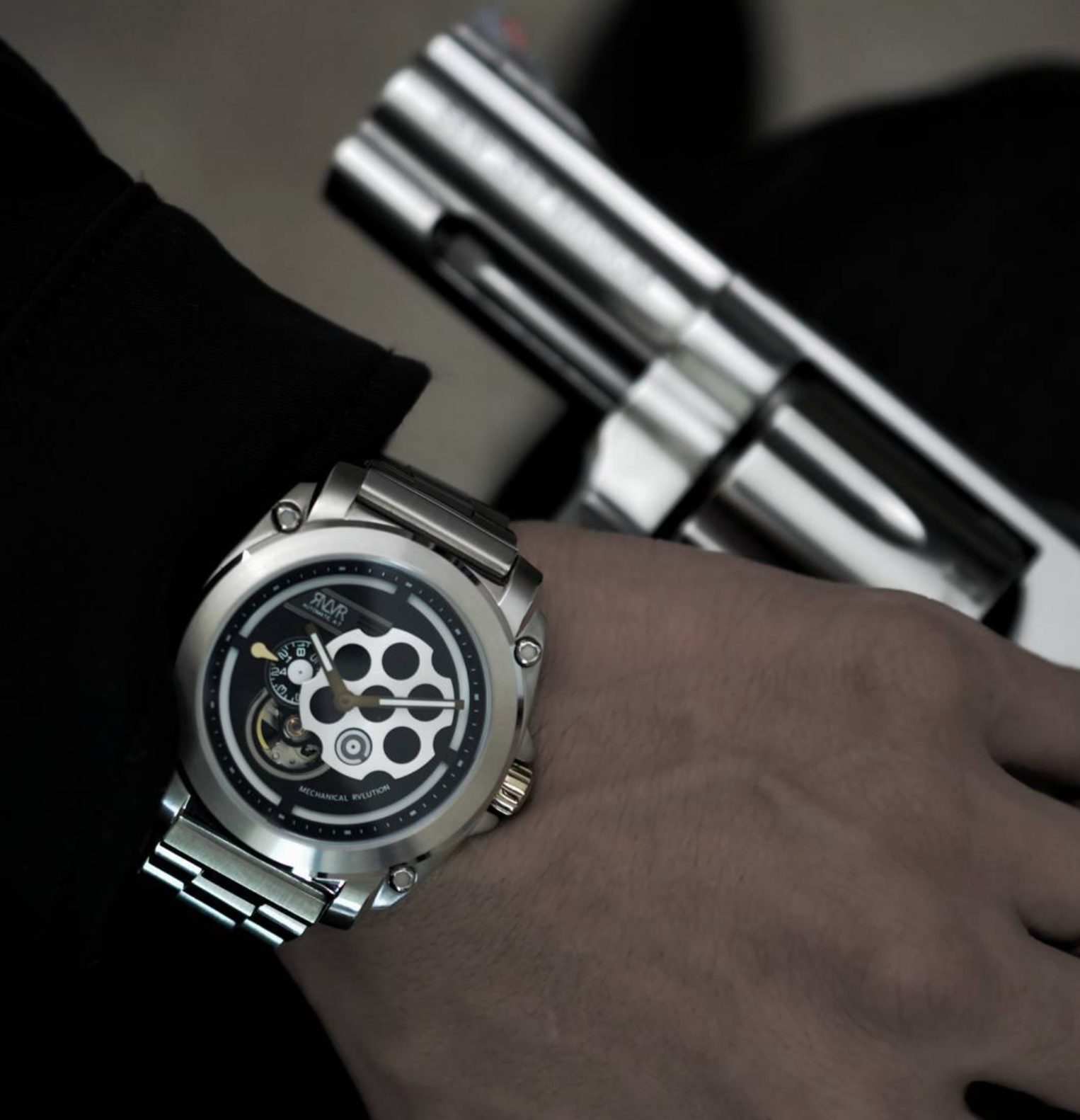 Model A7-A.S (Silver w/ Strapcode Bracelet) Automatic-45mm
