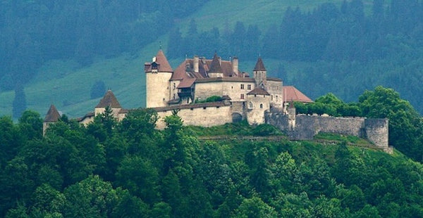 Castle spotlight, Chateau de Gruyères, Switzerland