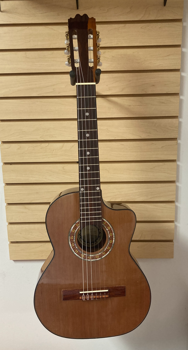 paracho requinto guitar