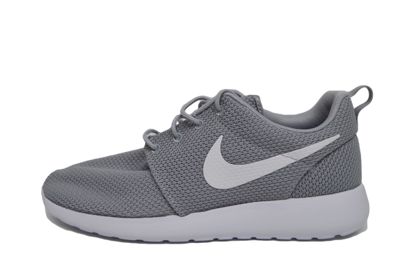 nike roshe one gray