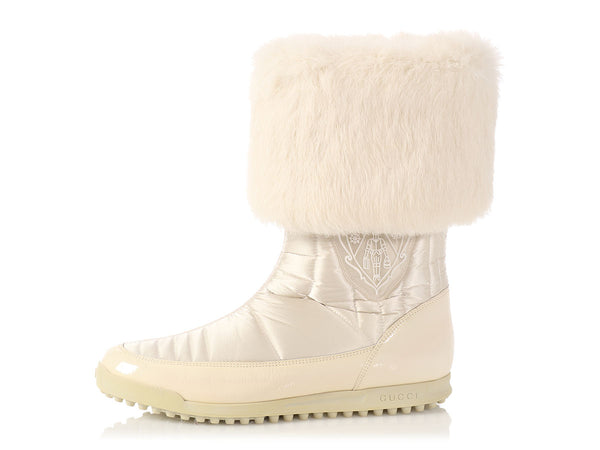 white gucci boots with fur