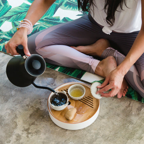 Meditar con té I Meditación online Hindie Tea