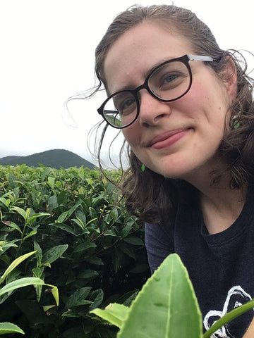 Marjolein in the tea fields