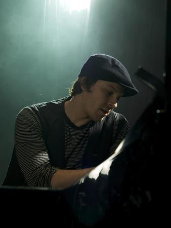 Gavin Degraw Poster Performing 24x36 - Fame Collectibles